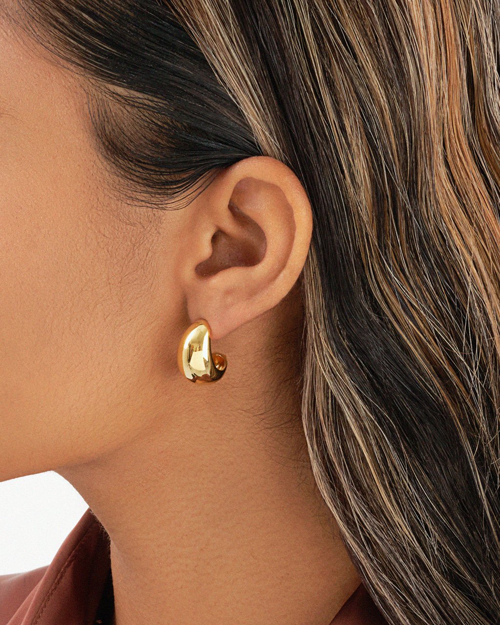 Chunky Huggie Hoop Earrings - Gold