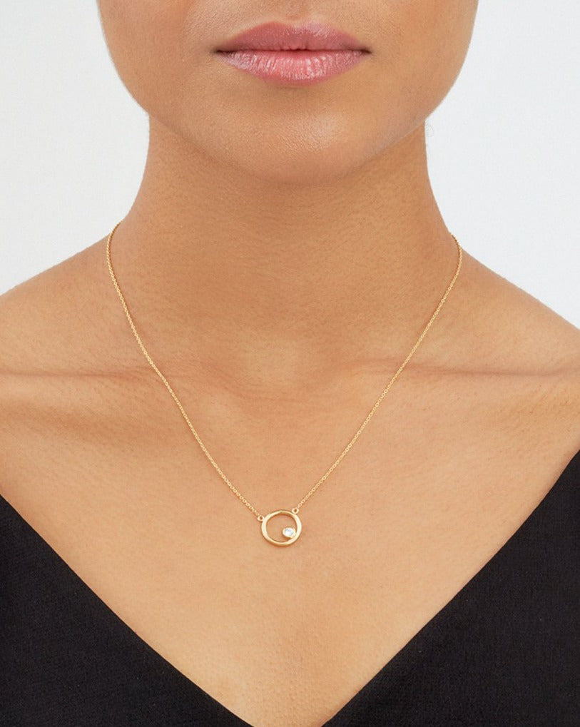 Circle on sale necklace canada